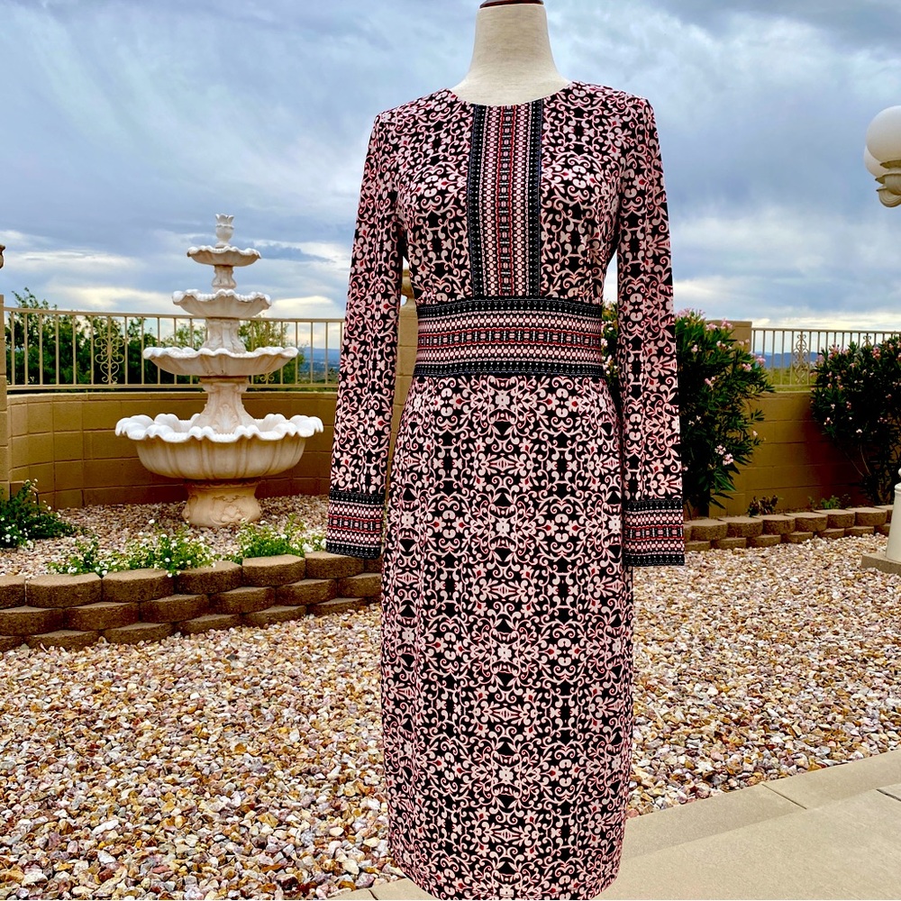 Maggy London Dress. Fully lined, size 6.